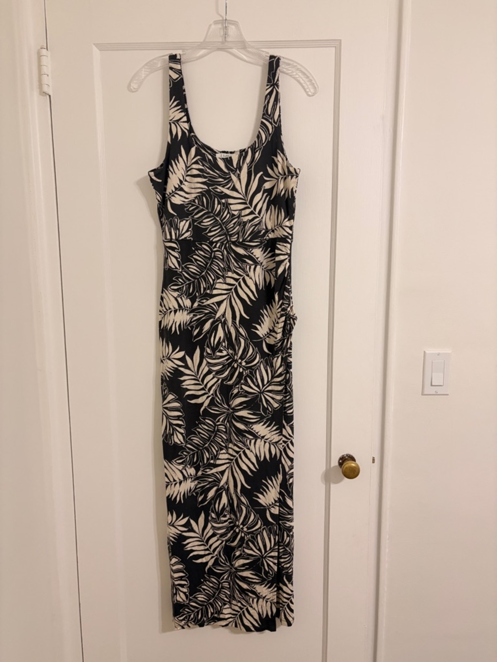 Z Supply Grey & Cream Tropical Maxi Dress - Sleeveless Scoop Neck
